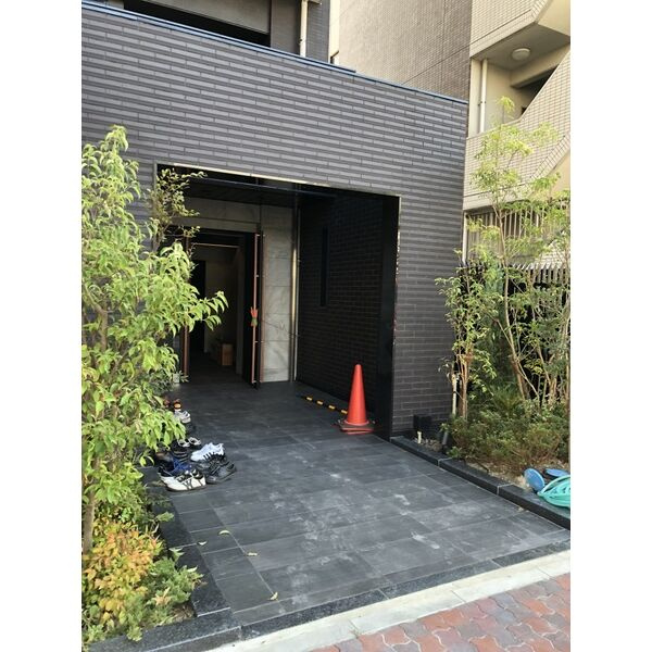 名古屋市中区富士見町の賃貸マンションのエントランス