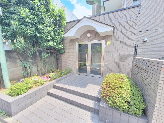 Ｃｅｄａｒ　Ｔｅｒｒａｃｅのエントランス