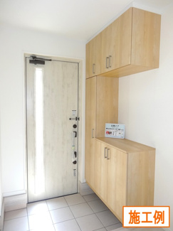 【内観：施工例】 | 泉区下和泉3丁目　新築分譲住宅　全1棟 | 同施工会社施工例（玄関）