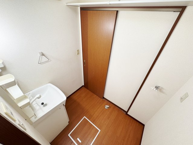 広島市安芸区中野３丁目のアパートの洗面所