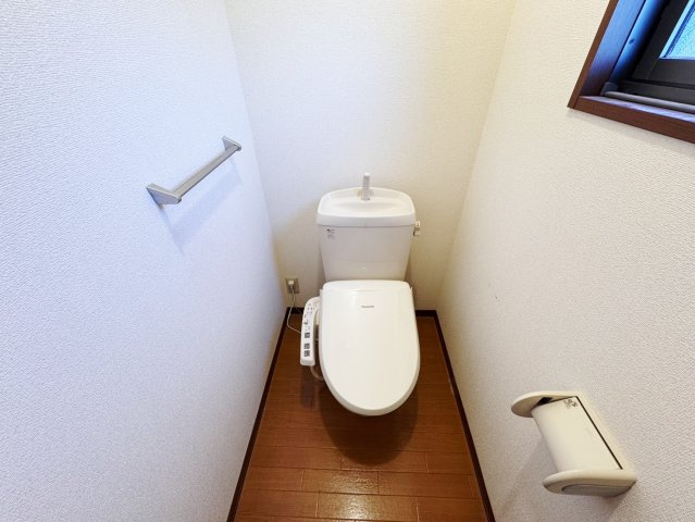広島市安芸区中野３丁目のアパートのトイレ