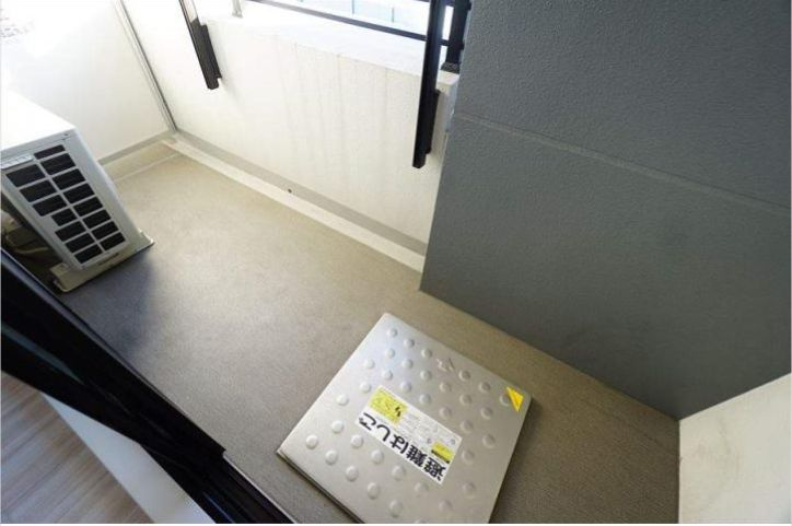 名古屋市中区橘２丁目の賃貸マンションのバルコニー