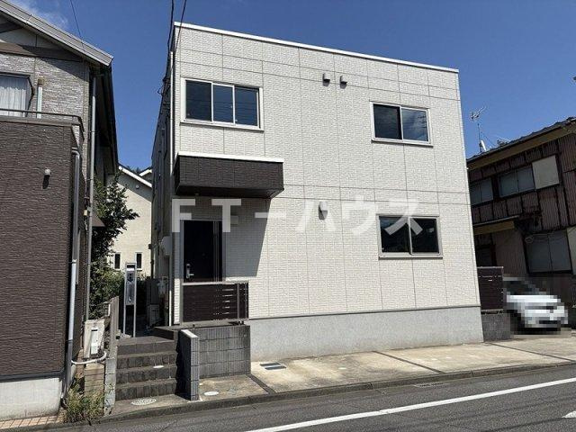 船橋市前貝塚町テラスハウスのエントランス