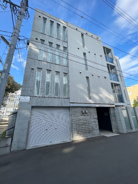 Ｐｒｅｎｄｒｅ　Ｎ１２（プランドールエヌ１２）