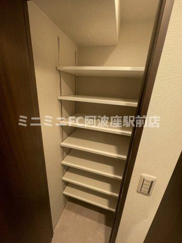 エステムコート大阪福島ルアーナの収納