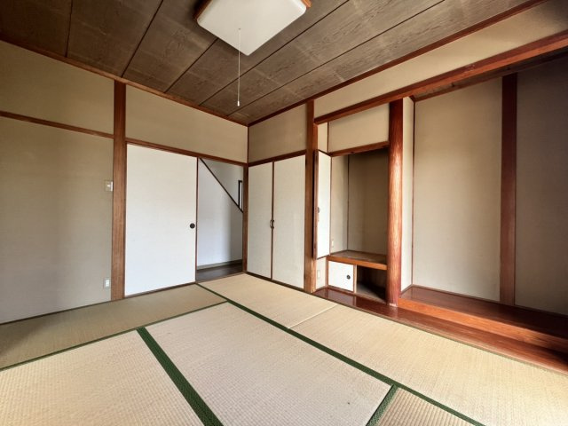 田中町戸建ての和室