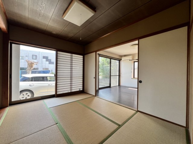 田中町戸建ての和室