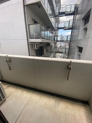 ヴィオラレジデンス　名古屋市賃貸　仲介手数料無料のバルコニー