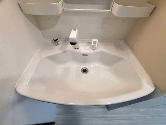 十三エステートハイツの洗面所