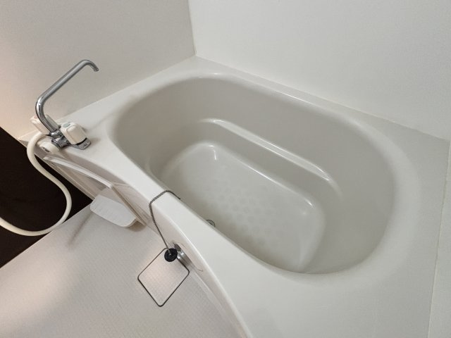 十三エステートハイツの浴室