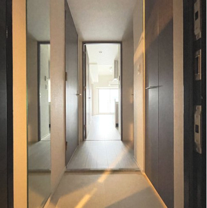 名古屋市中区葵１丁目の賃貸マンションの玄関
