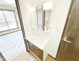 【洗面所】 | アベニュー小山 | 洗面台です。