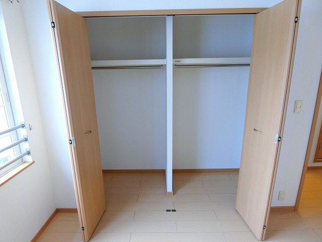 ヴァンフォーレⅡの収納|写真は同建物の別部屋を参考に掲載しております。