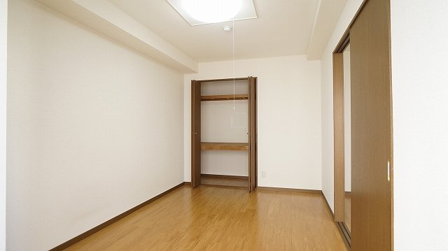 東上町林ビルの内装