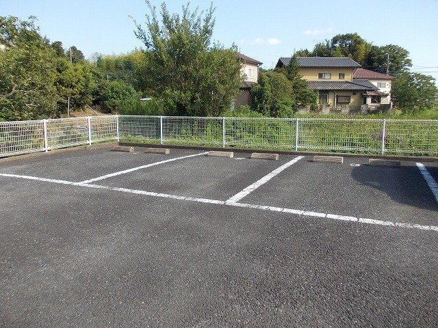 トランキーロ・Ｙの駐車場