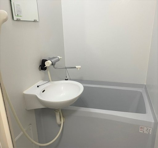 レオパレスポーラスターの浴室