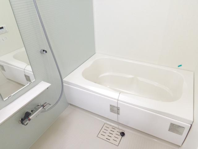 仮）つくばみらい市小絹新築アパートの浴室|バス（イメージ）