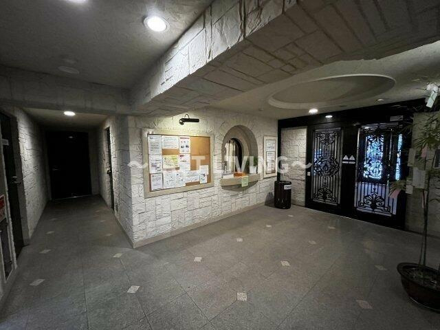 アヴァンティーク銀座2丁目のロビー