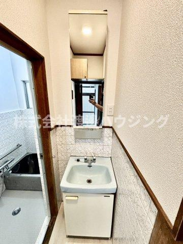 門真四宮５丁目一戸建の洗面所