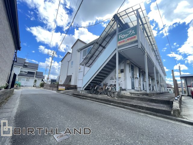 リバージュ郡山　アパート１棟の外観