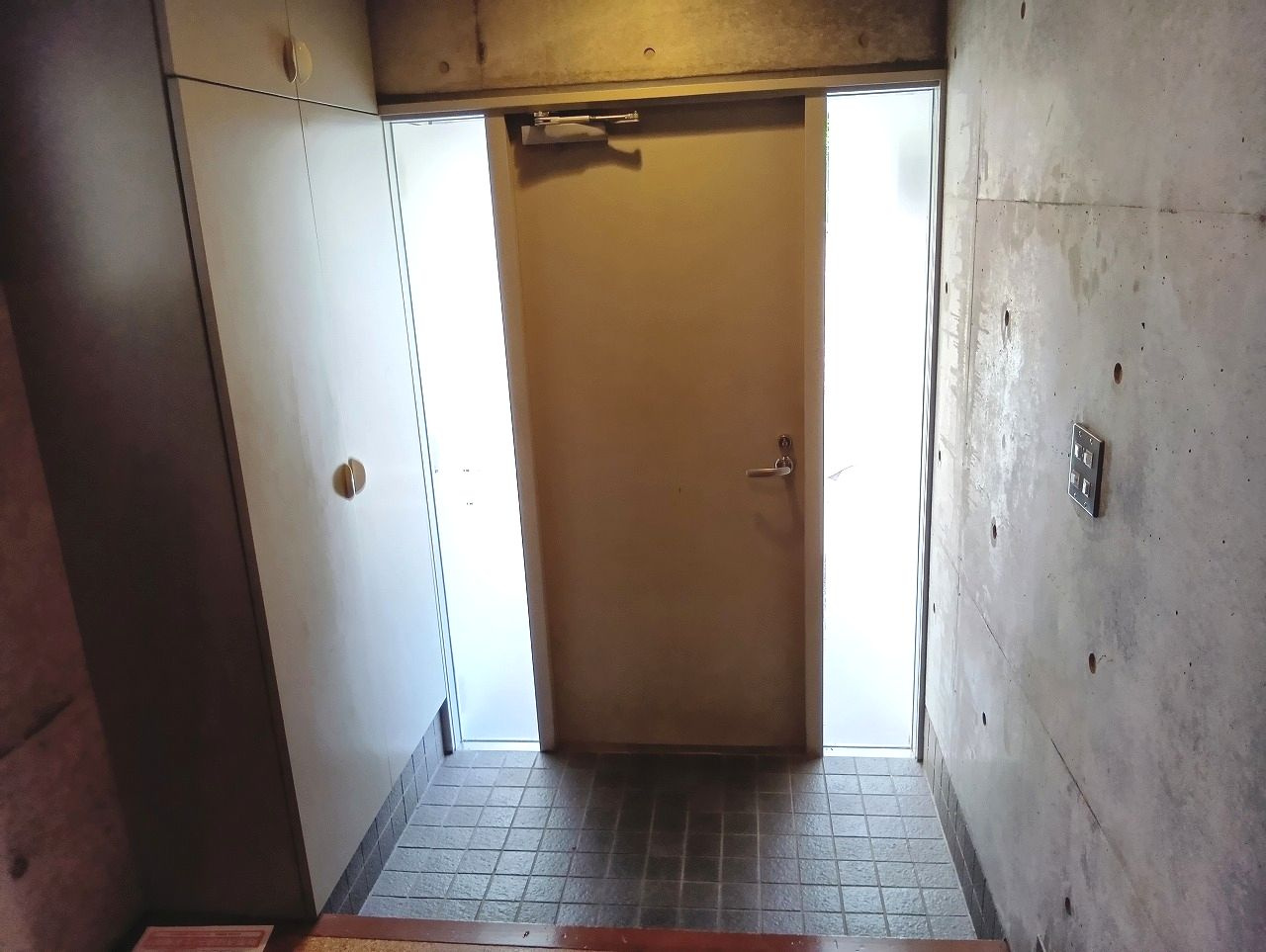 貸家(青柳町52-27)上久保邸の内装|内装は落ち着いています
