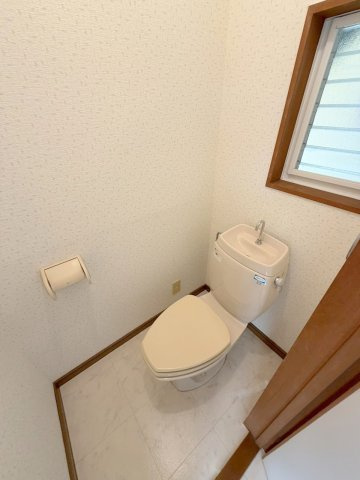 広島市西区草津新町１丁目のアパートのトイレ