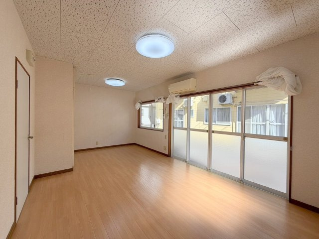 広島市西区草津新町１丁目のアパートの内装