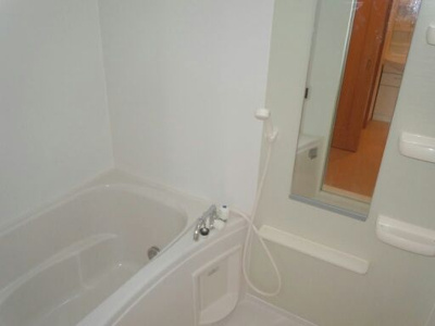 【浴室】 | サンリット　ガーデンＥ