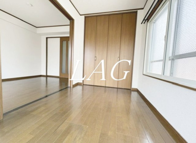 【寝室】 | 山崎ビル | 室内です。