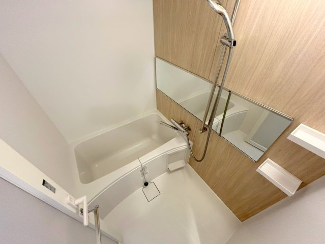スプランディッド新大阪VIの浴室