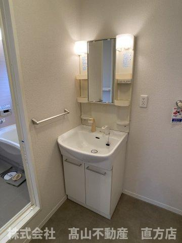 中間市中央５丁目のアパートの洗面所