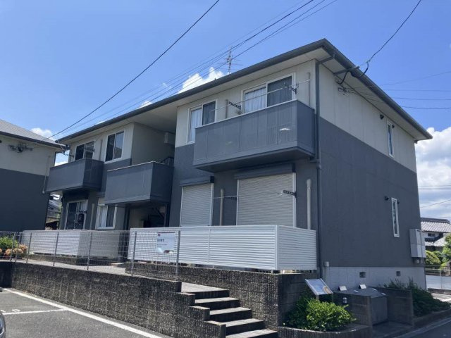 中間市中央５丁目のアパート