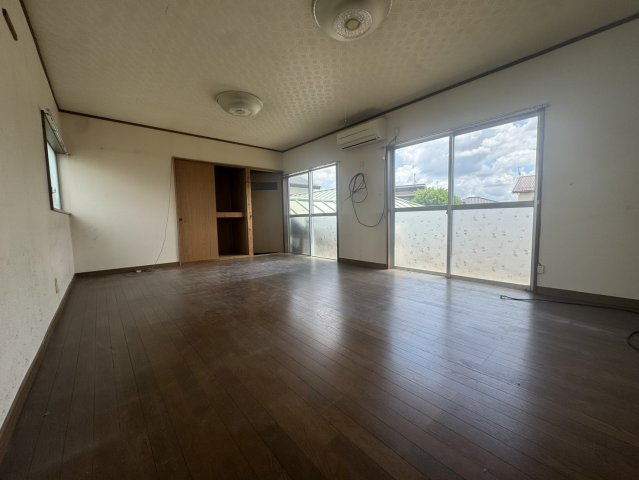 矢板市上町蔵付き中古住宅♪の洋室