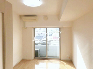 【居間・リビング】 | レヴィーガ板橋徳丸 | 洋室のお部屋です。