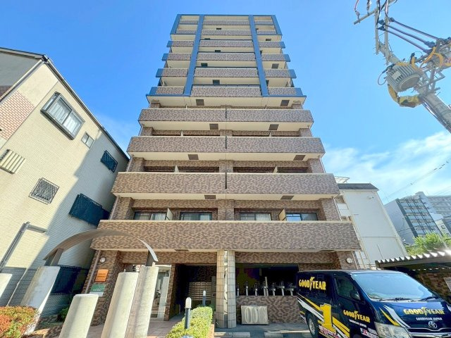 アスリート新大阪Ⅱの外観