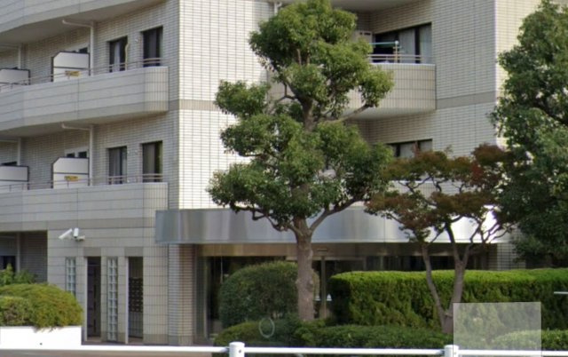 グランフェルティ本山のエントランス