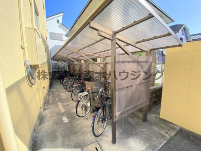 【その他共用部分】 | 　グリーンアイル | 駐輪場です