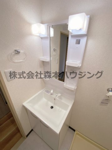 【独立洗面台】 | 　グリーンアイル | 朝の支度にも助かる、独立の洗髪洗面化粧台