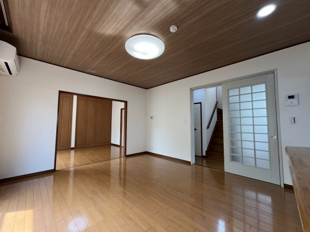 【居間・リビング】 | 土浦市東並木町　中古戸建