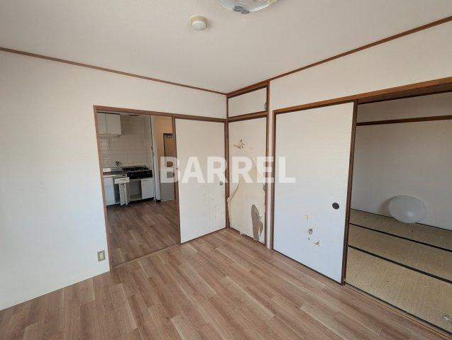 タクティ三津屋の寝室