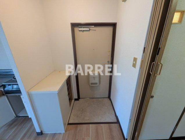 タクティ三津屋の玄関