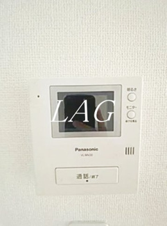 【セキュリティ】 | エルミタージュ | モニター付きインターホンです。