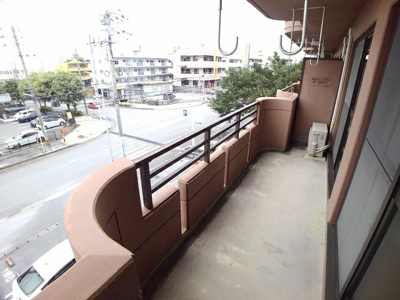 【エントランス】 | プレシャス