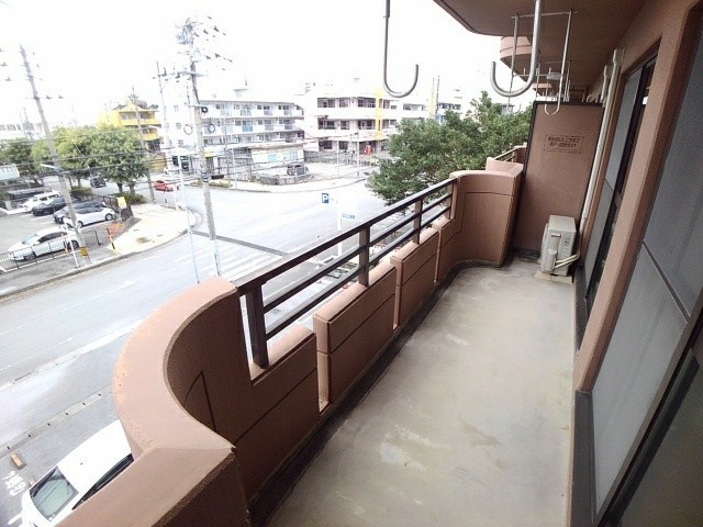 【エントランス】 | プレシャス