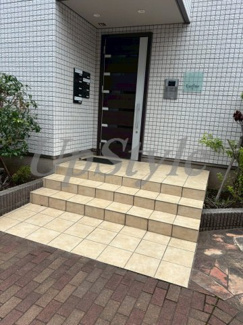 【エントランス】 | ラシーネ扇　アイリス