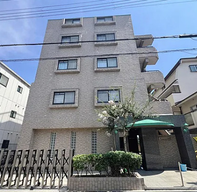 アヴァンセ岡本