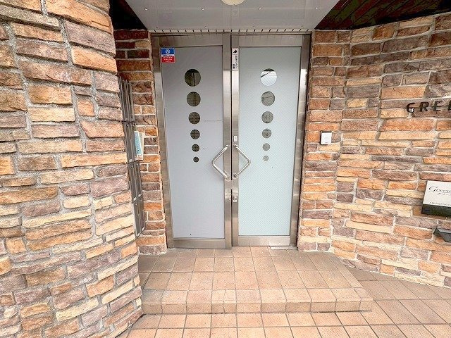 グリーンビュー田川のエントランス