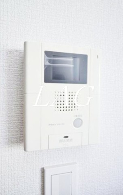 【設備】 | デザイアレジデンス桜新町 | モニター付きインターホンです。
