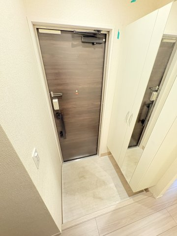 D-room穴川2丁目の玄関