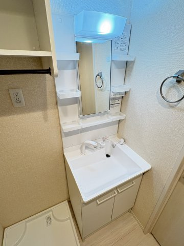 D-room穴川2丁目の独立洗面台